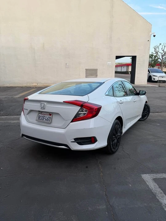 2020 Honda Civic 10th Gen - Image 7 of 11