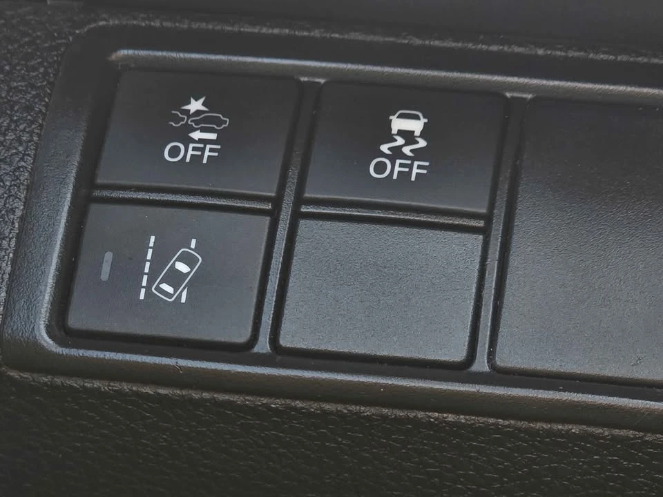 2020 Honda Civic 10th Gen - Image 11 of 17