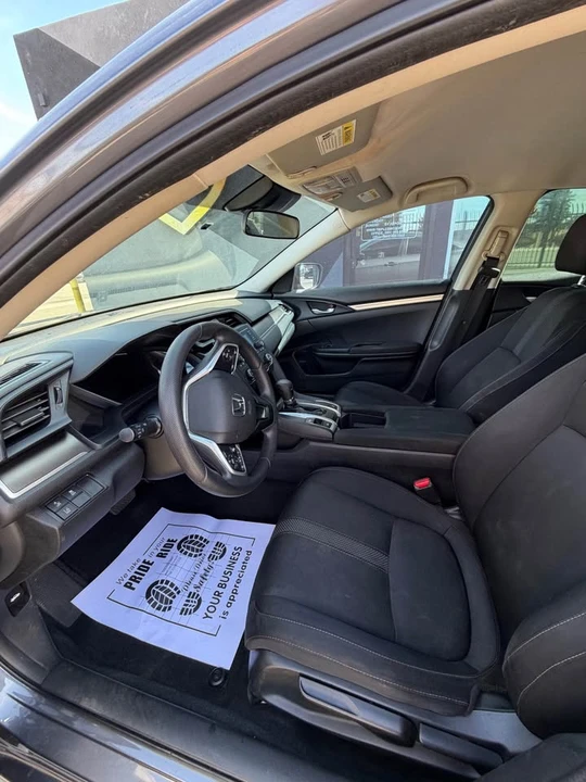 2020 Honda Civic 10th Gen - Image 7 of 10
