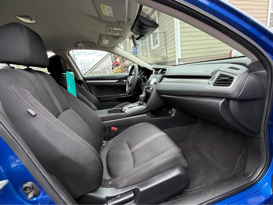 2020 Honda Civic 10th Gen - Image 5 of 10