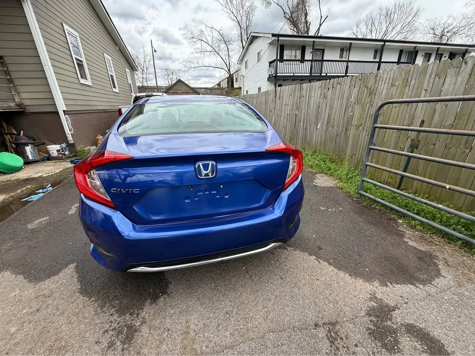 2020 Honda Civic 10th Gen - Image 9 of 10