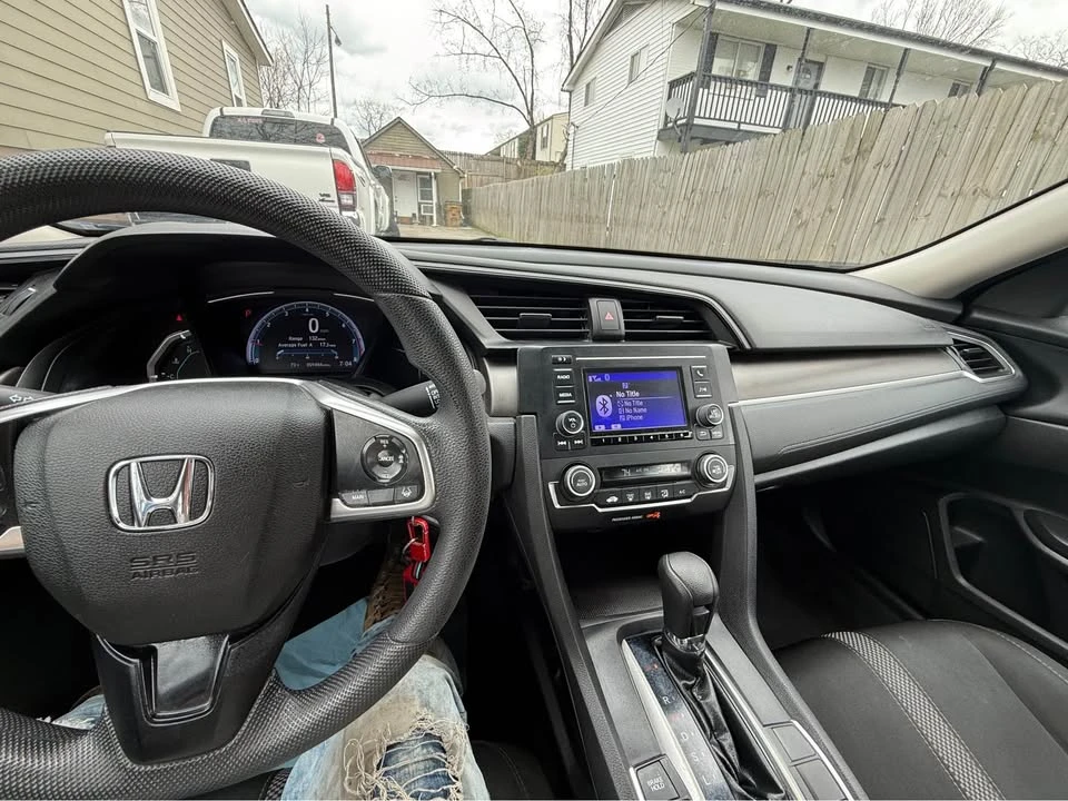 2020 Honda Civic 10th Gen - Image 3 of 10