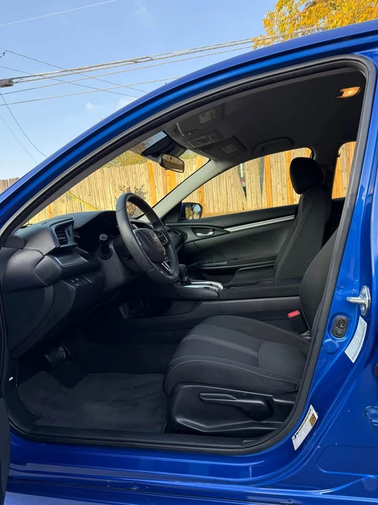 2020 Honda Civic 10th Gen - Image 8 of 17