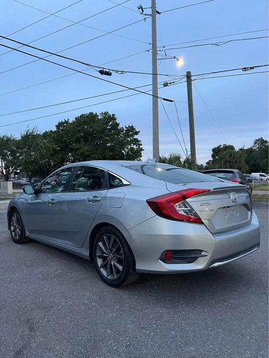 2020 Honda Civic 10th Gen - Image 6 of 10