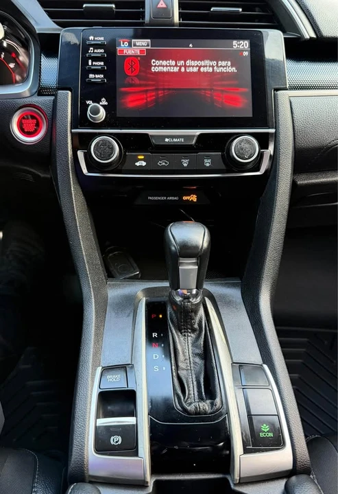 2020 Honda Civic 10th Gen - Image 8 of 12