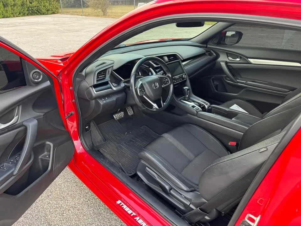 2020 Honda Civic 10th Gen - Image 13 of 18