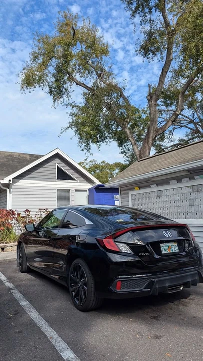 2020 Honda Civic 10th Gen - Image 3 of 9