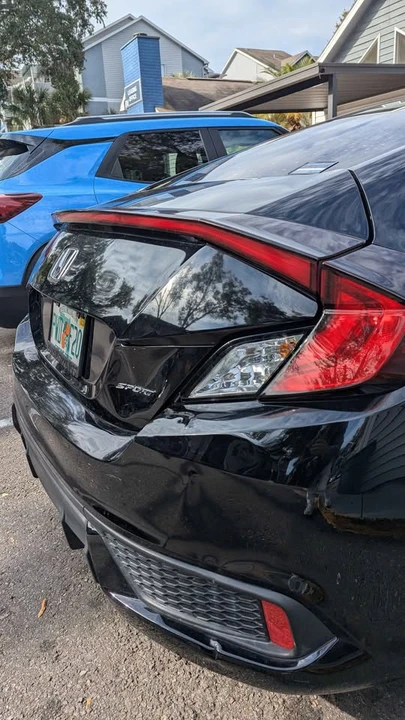 2020 Honda Civic 10th Gen - Image 5 of 9