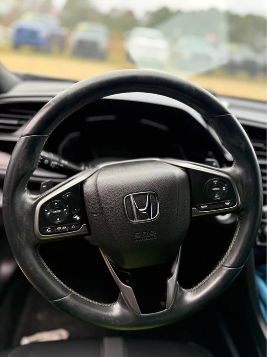 2020 Honda Civic 10th Gen - Image 9 of 10