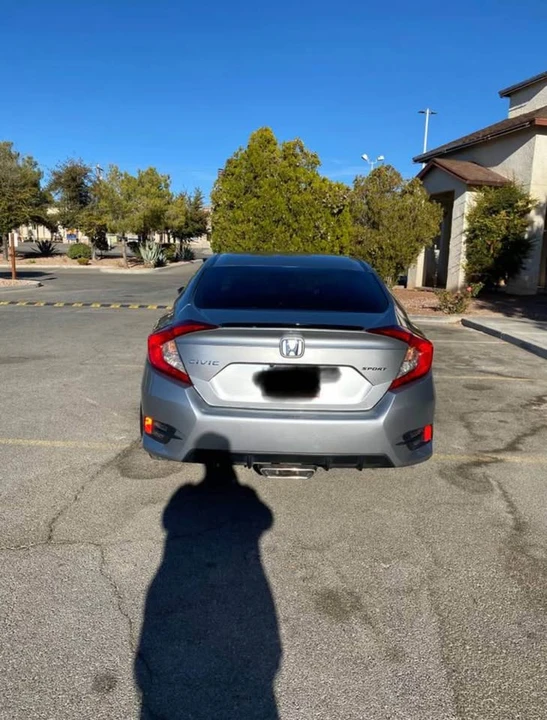 2020 Honda Civic 10th Gen - Image 3 of 5