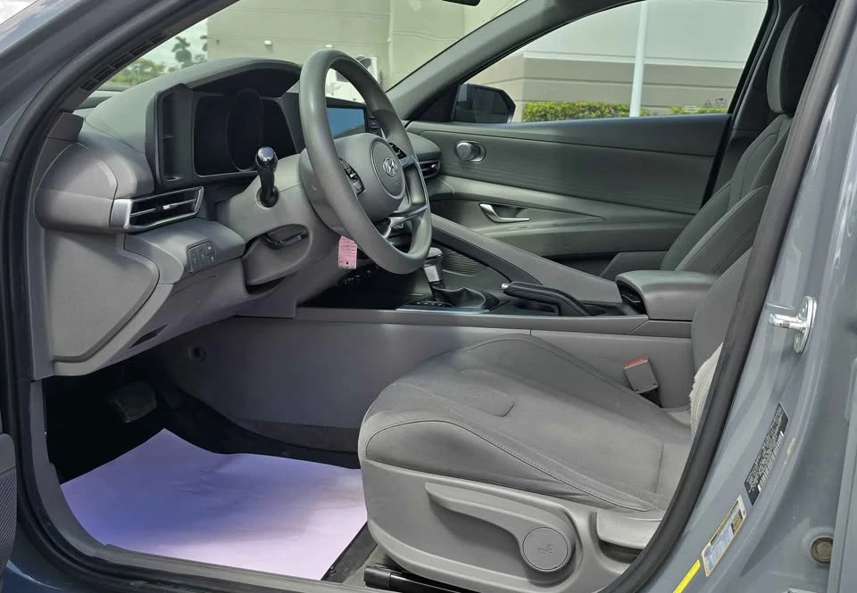 2020 Honda Civic 10th Gen - Image 9 of 11