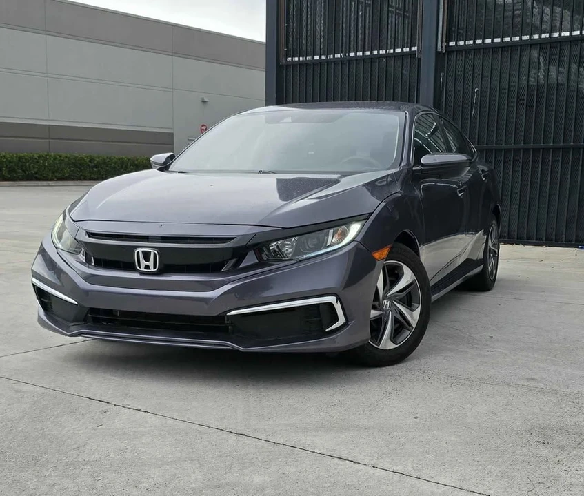 2020 Honda Civic 10th Gen - Image 3 of 11