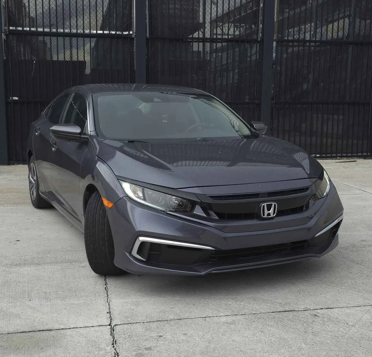 2020 Honda Civic 10th Gen - Image 2 of 11
