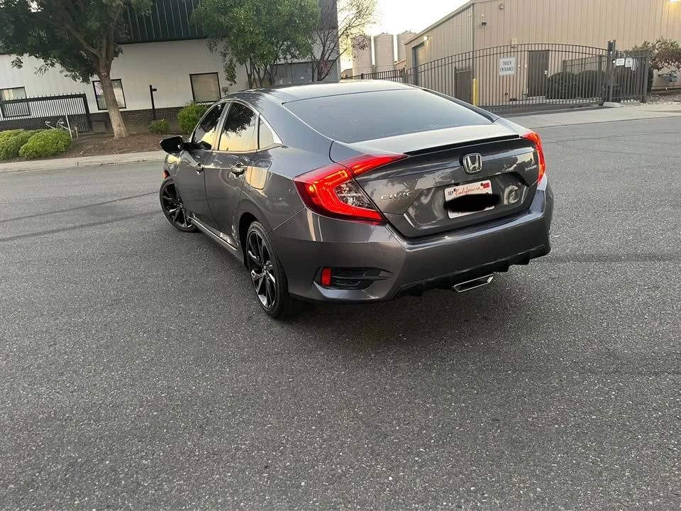 2020 Honda Civic 10th Gen - Image 3 of 10