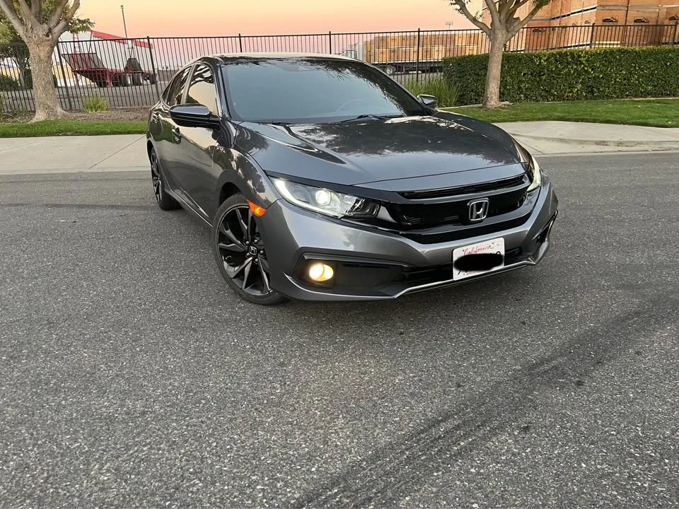 2020 Honda Civic 10th Gen - Image 2 of 10