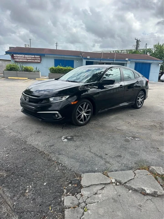 2020 Honda Civic 10th Gen - Image 4 of 13