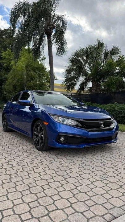 2020 Honda Civic 10th Gen - Image 2 of 9