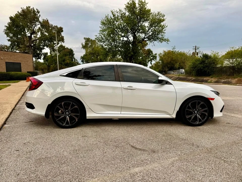 2020 Honda Civic 10th Gen - Image 7 of 13