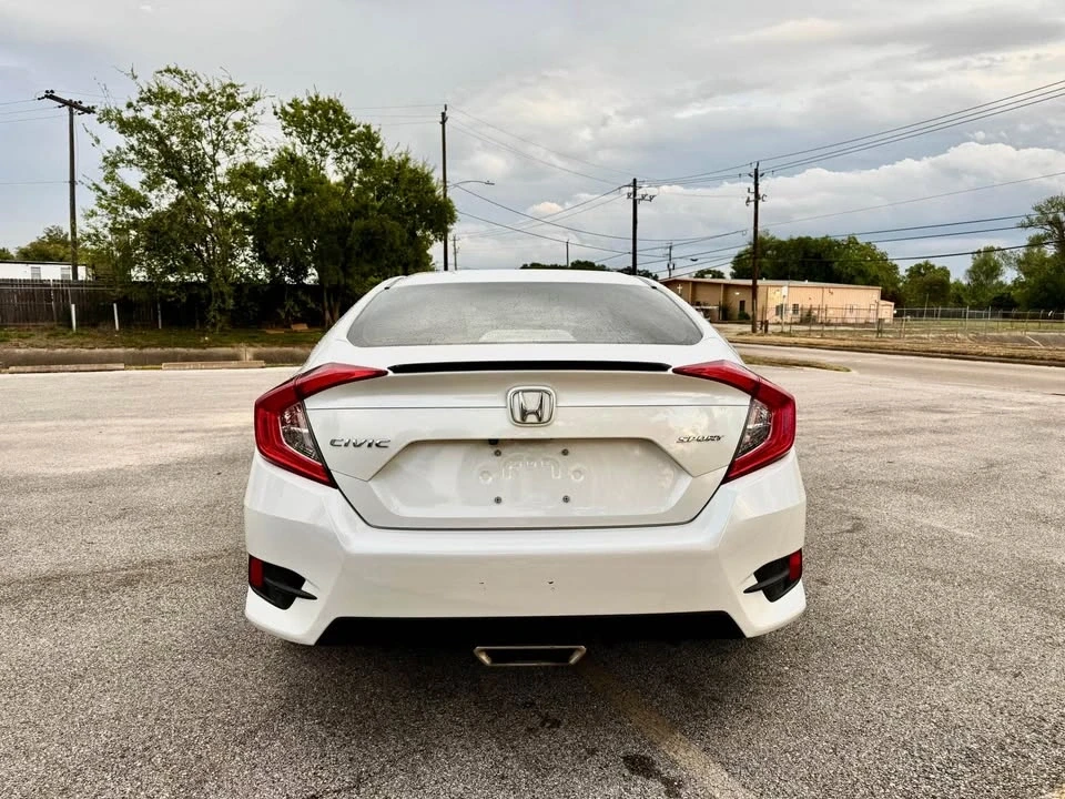2020 Honda Civic 10th Gen - Image 4 of 13