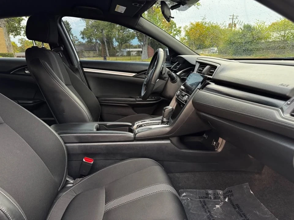 2020 Honda Civic 10th Gen - Image 10 of 13