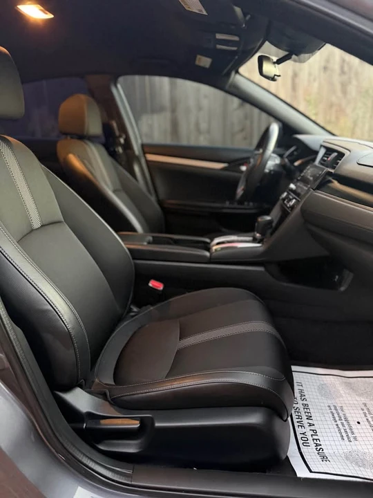 2020 Honda Civic 10th Gen - Image 13 of 16