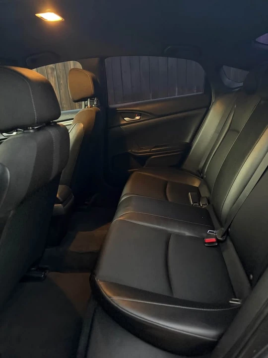 2020 Honda Civic 10th Gen - Image 9 of 16