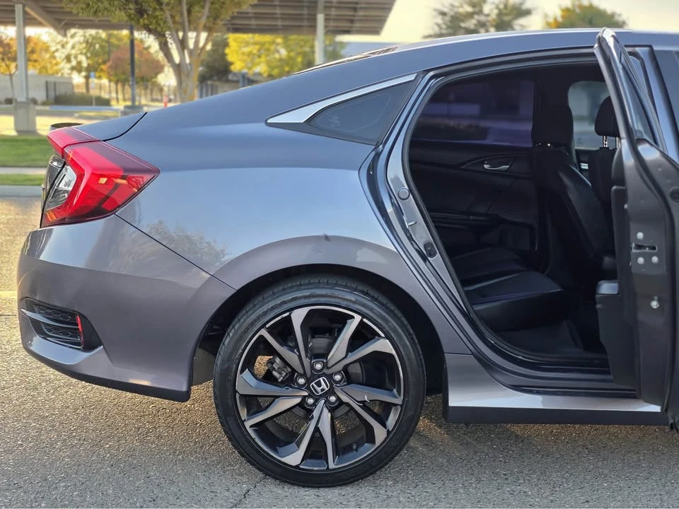 2020 Honda Civic 10th Gen - Image 7 of 14