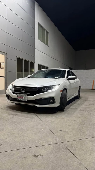2020 Honda Civic 10th Gen - Image 2 of 7