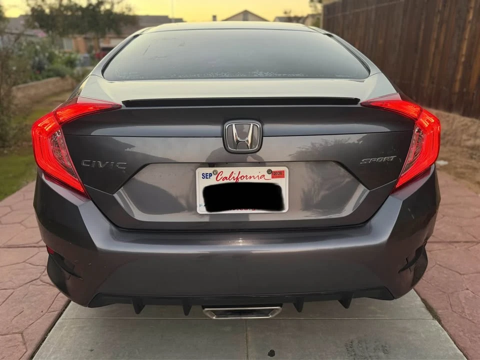 2020 Honda Civic 10th Gen - Image 5 of 16