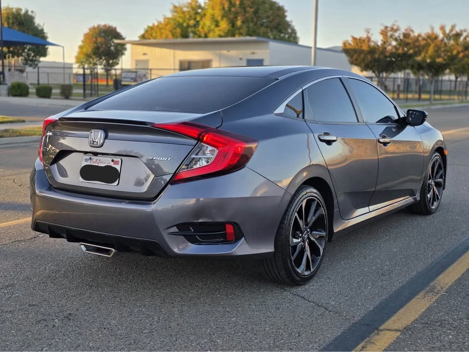 2020 Honda Civic 10th Gen - Image 6 of 14