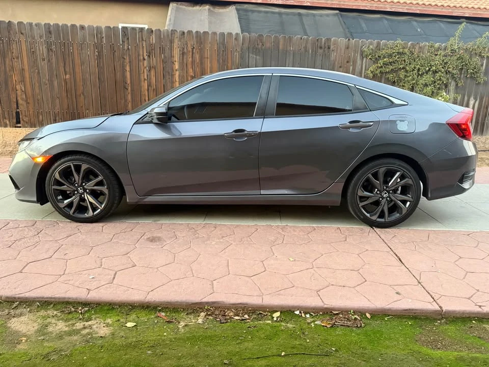 2020 Honda Civic 10th Gen - Image 7 of 16