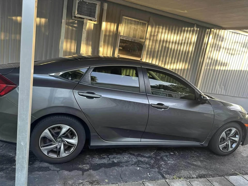 2020 Honda Civic 10th Gen - Image 4 of 6