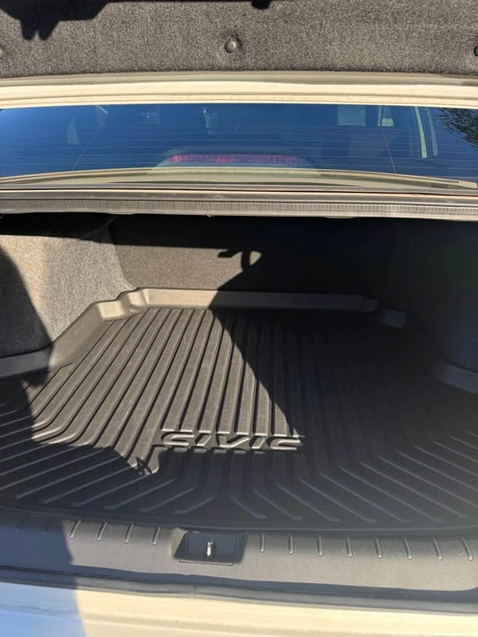 2020 Honda Civic 10th Gen - Image 4 of 14