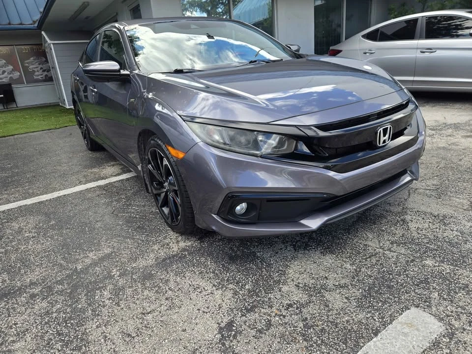 2020 Honda Civic 10th Gen - Image 2 of 9