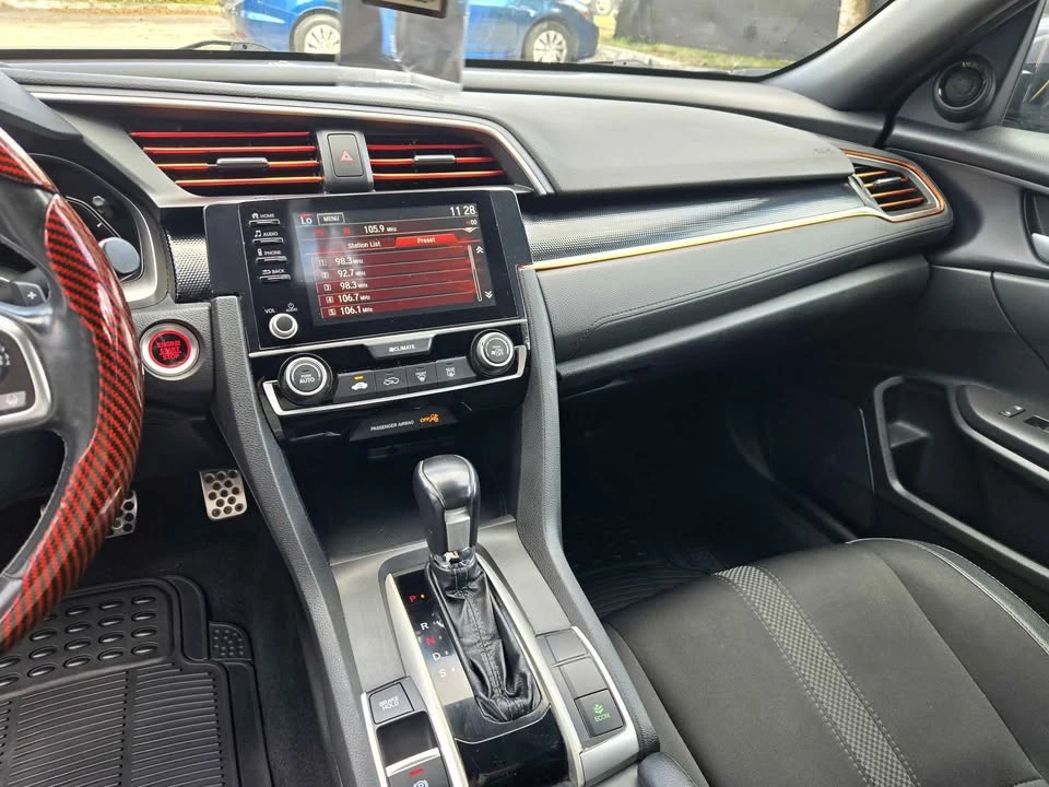 2020 Honda Civic 10th Gen - Image 5 of 9