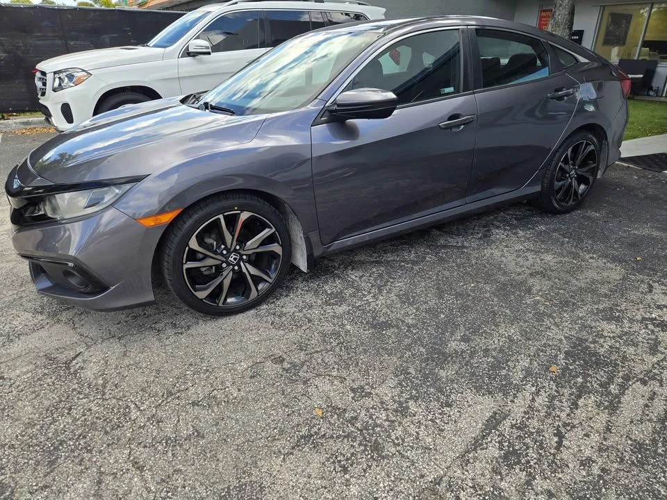 2020 Honda Civic 10th Gen - Image 3 of 9