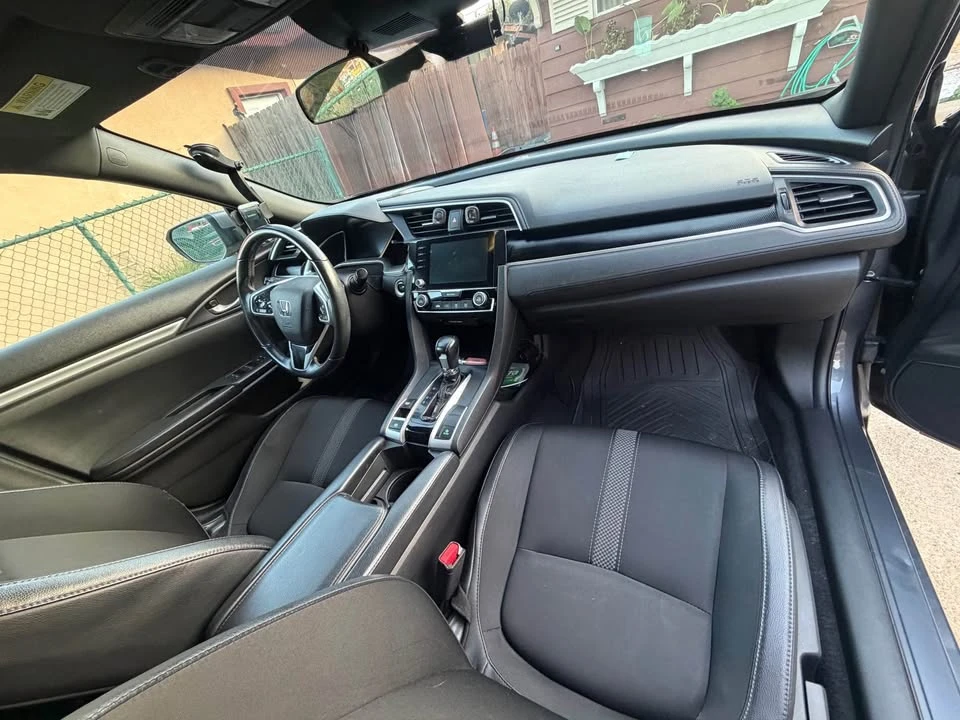 2020 Honda Civic 10th Gen - Image 6 of 10