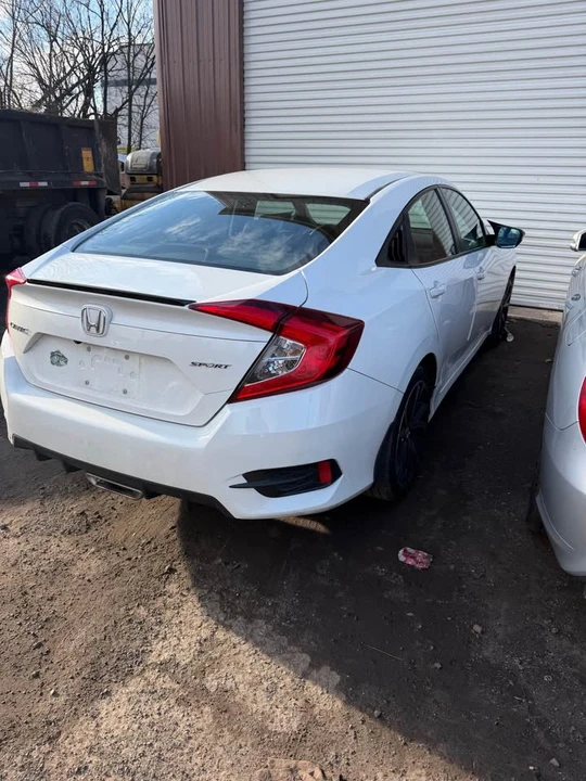 2020 Honda Civic 10th Gen - Image 3 of 5