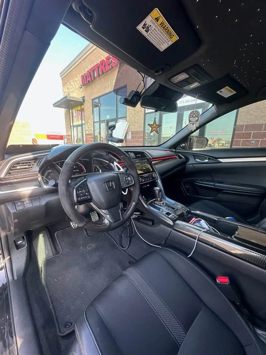 2020 Honda Civic 10th Gen - Image 13 of 18