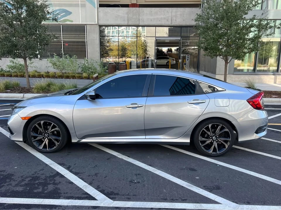 2020 Honda Civic 10th Gen - Image 8 of 13