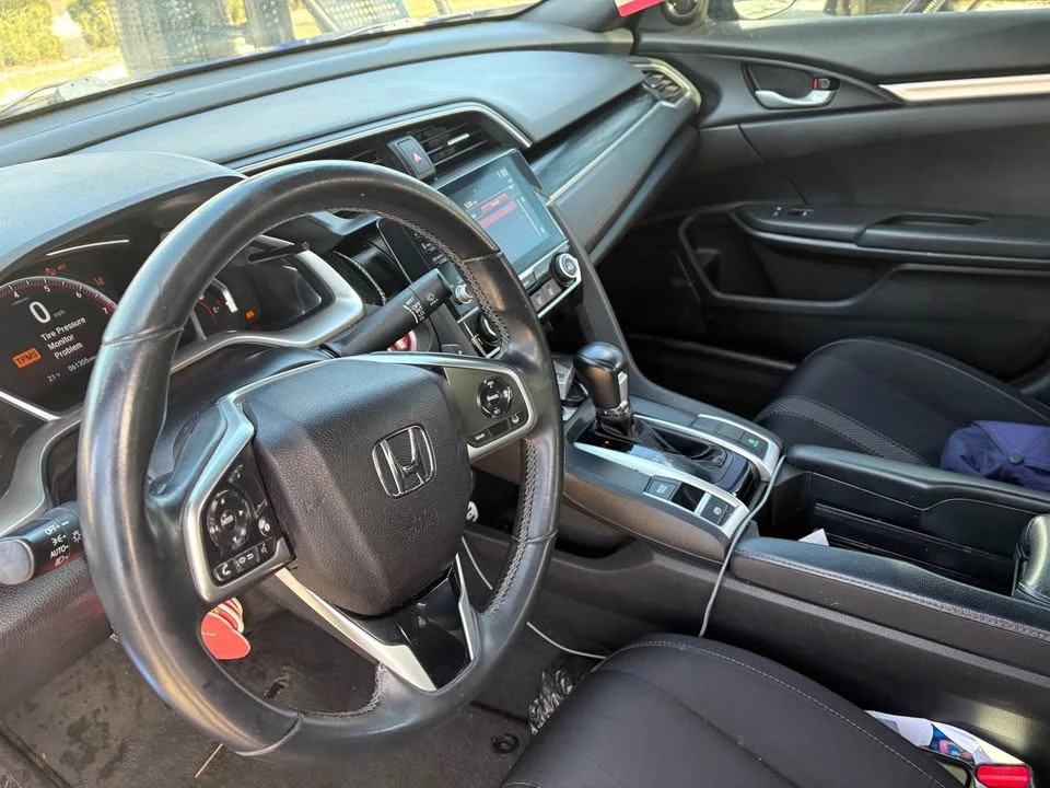 2020 Honda Civic 10th Gen - Image 2 of 16