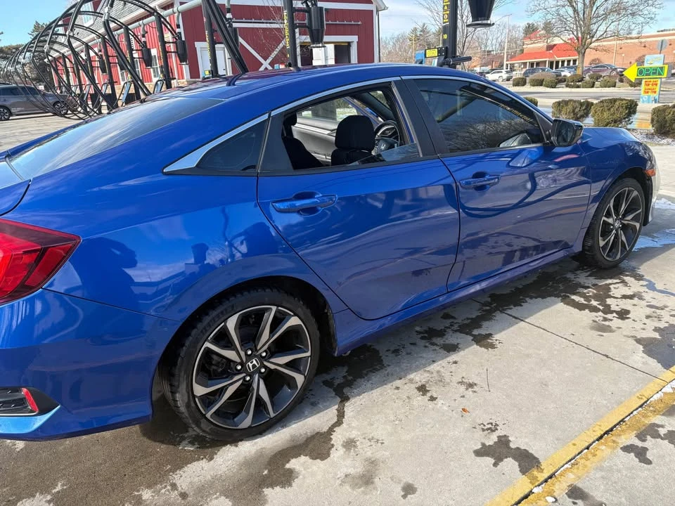 2020 Honda Civic 10th Gen - Image 11 of 16