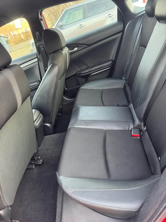 2020 Honda Civic 10th Gen - Image 9 of 10