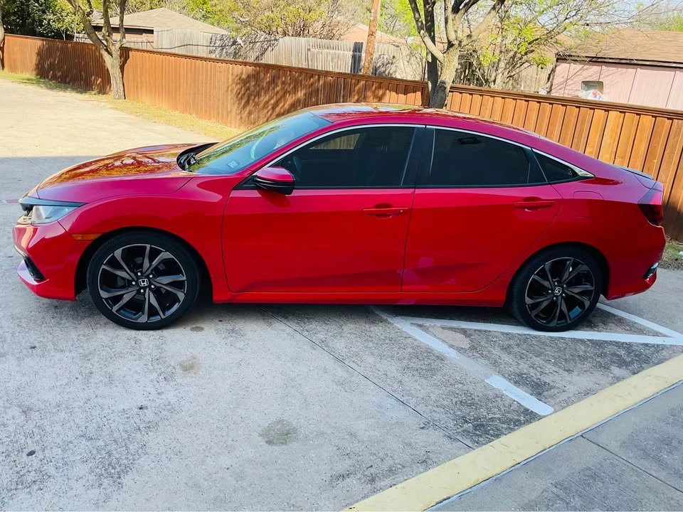 2020 Honda Civic 10th Gen - Image 9 of 18