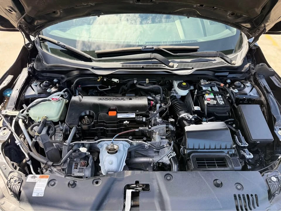 2020 Honda Civic 10th Gen - Image 9 of 12