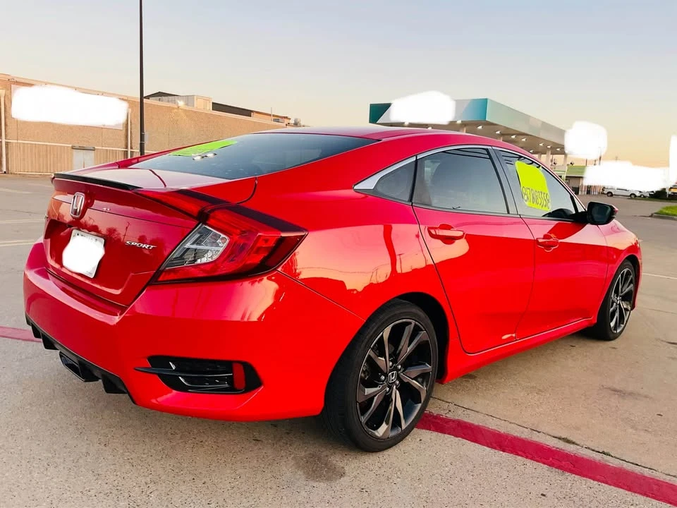 2020 Honda Civic 10th Gen - Image 2 of 15