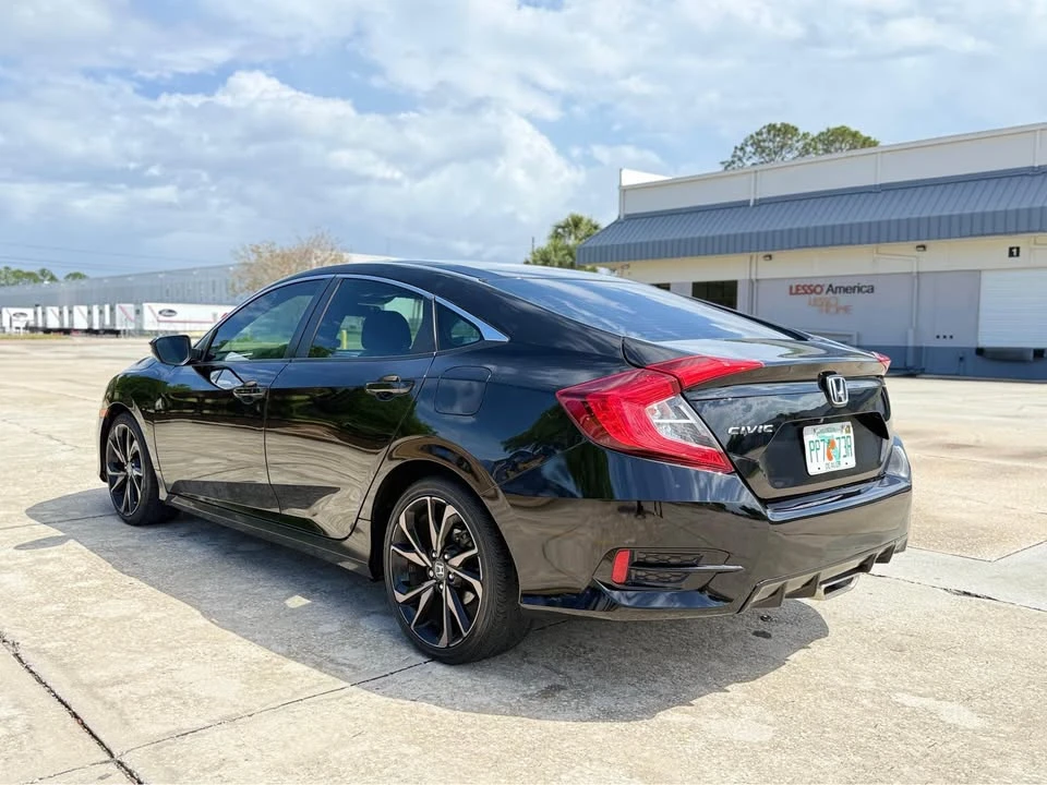 2020 Honda Civic 10th Gen - Image 4 of 12