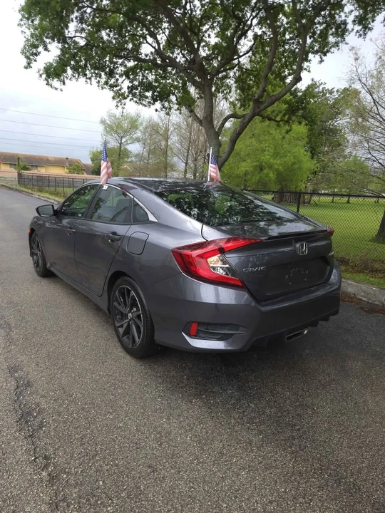 2020 Honda Civic 10th Gen - Image 2 of 15