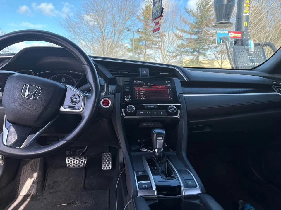 2020 Honda Civic 10th Gen - Image 9 of 16