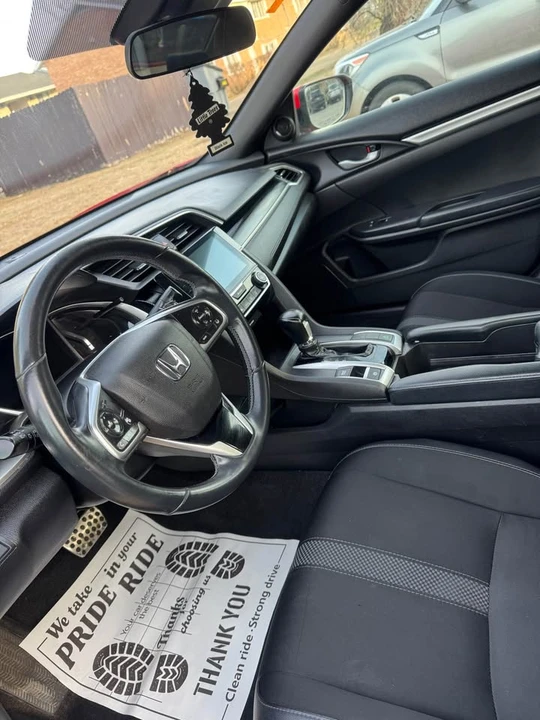 2020 Honda Civic 10th Gen - Image 8 of 10